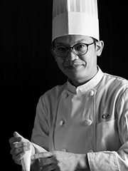 パティシエ　内藤 祐季