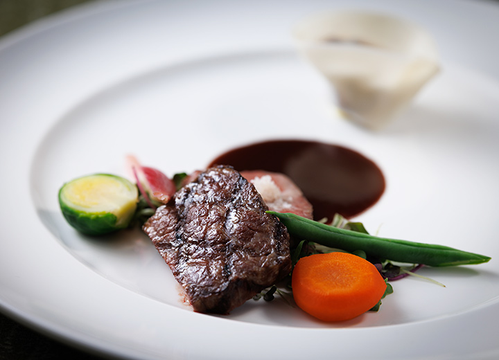 四万十麦酒牛ウチモモ肉のグリエ