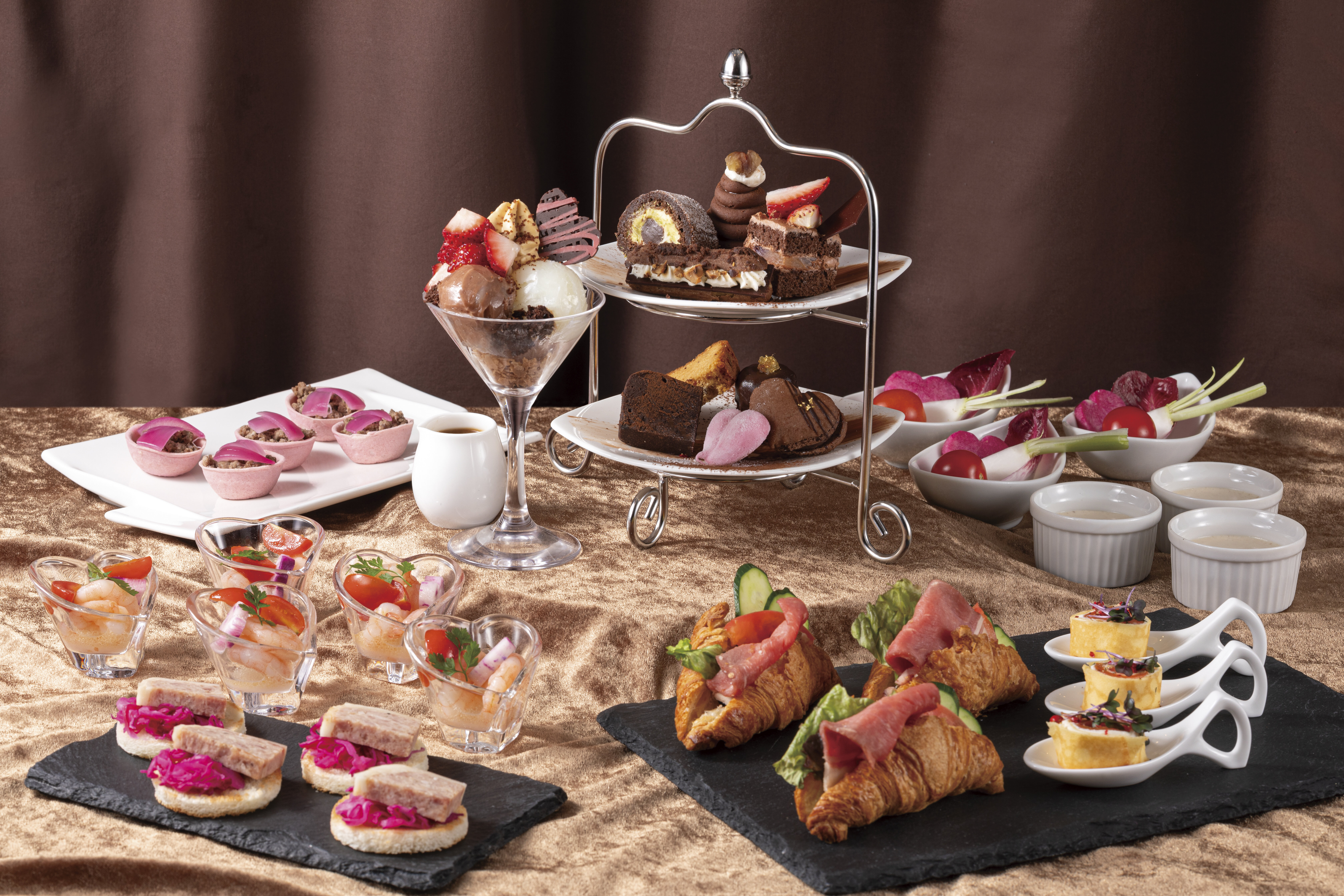 【2日間限定】アフタヌーンティービュッフェ「Valentine's Day」（2/14・15）