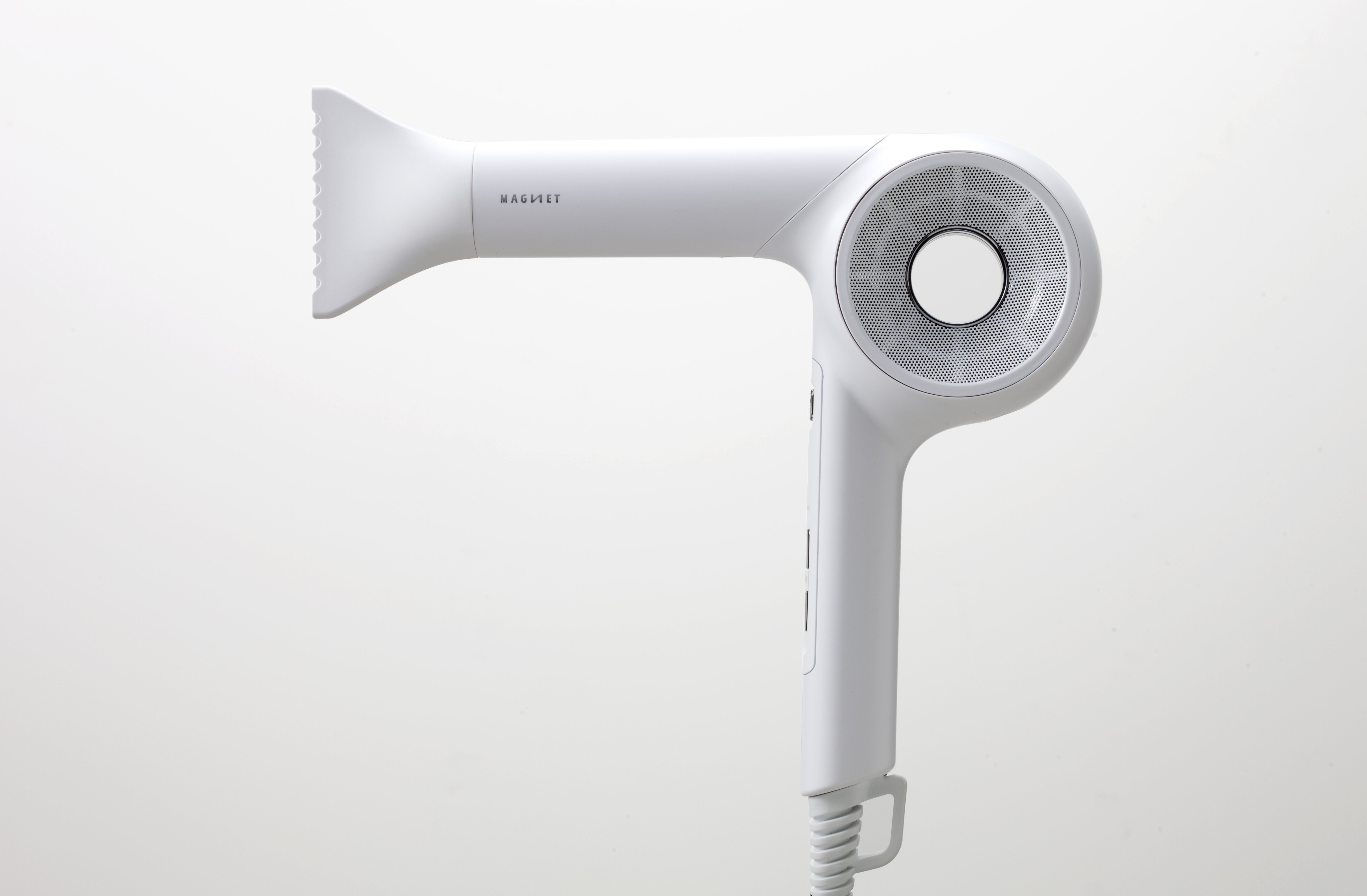ホリスティックキュア「MAGNETHairPro Dryer0＋」