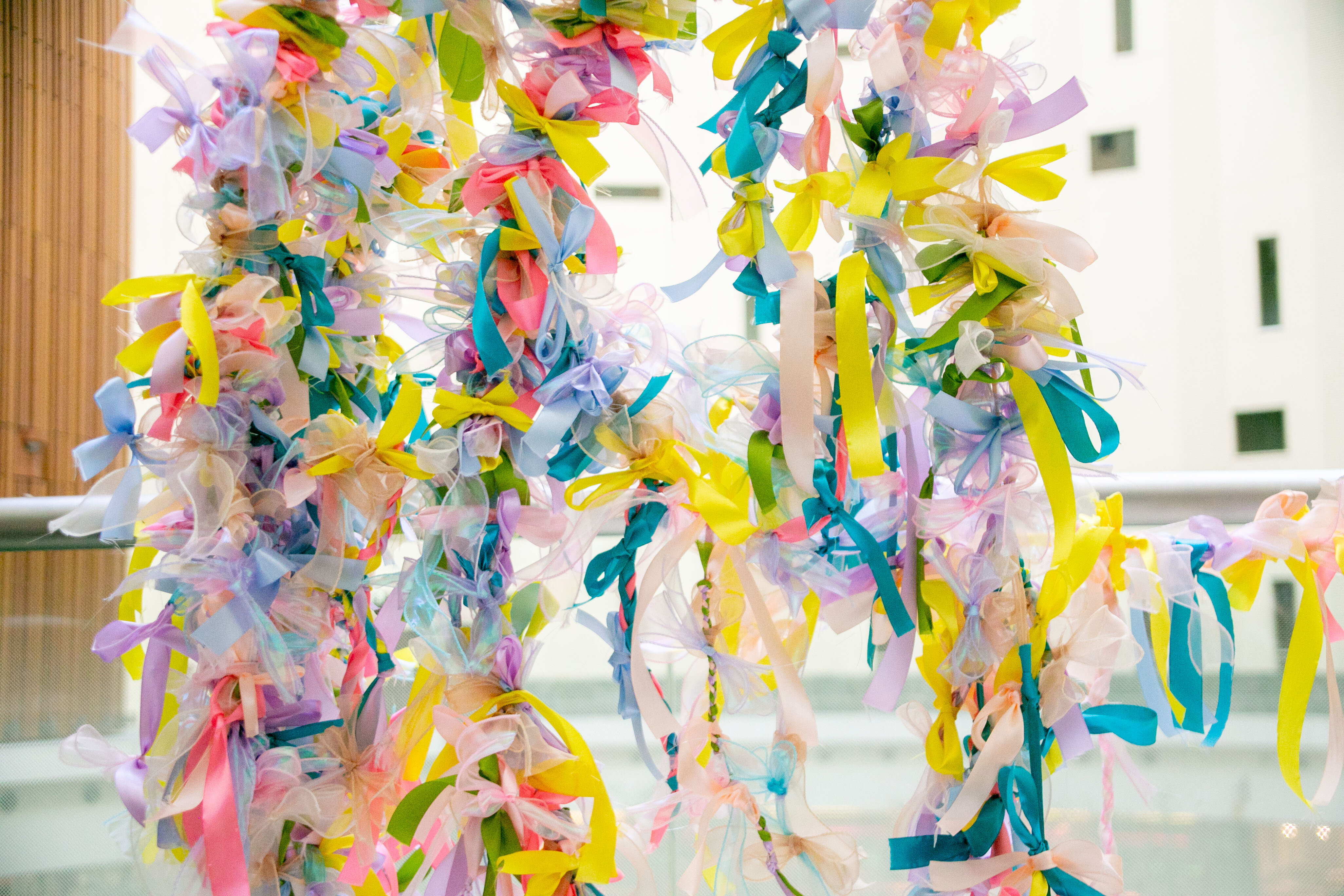 ゲスト参加型アート「つながる色、つむぐ想い。」