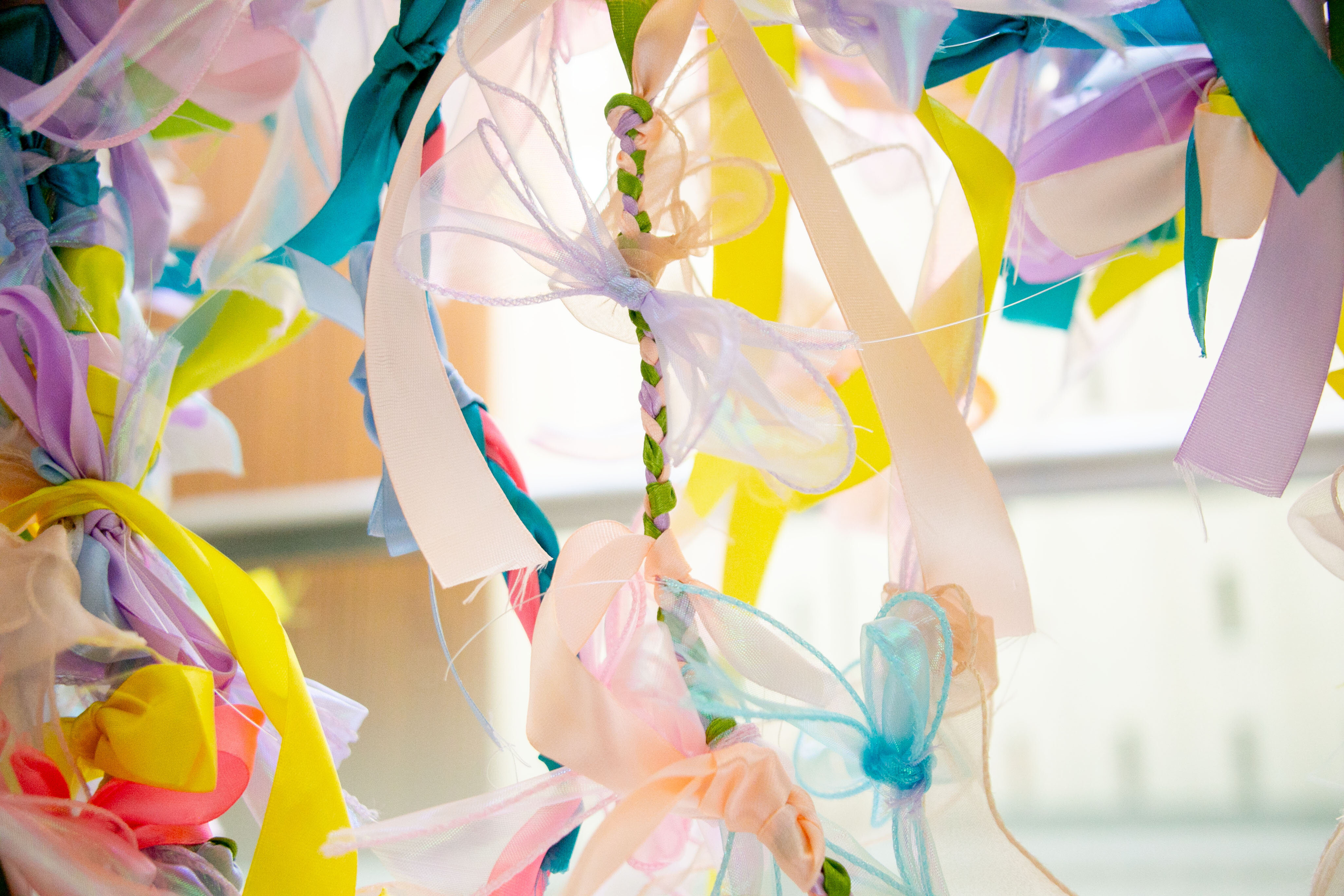 ゲスト参加型アート「つながる色、つむぐ想い。」