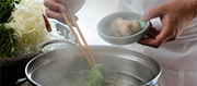 相撲の町両国、伝統の味ちゃんこ鍋をこころゆくまで