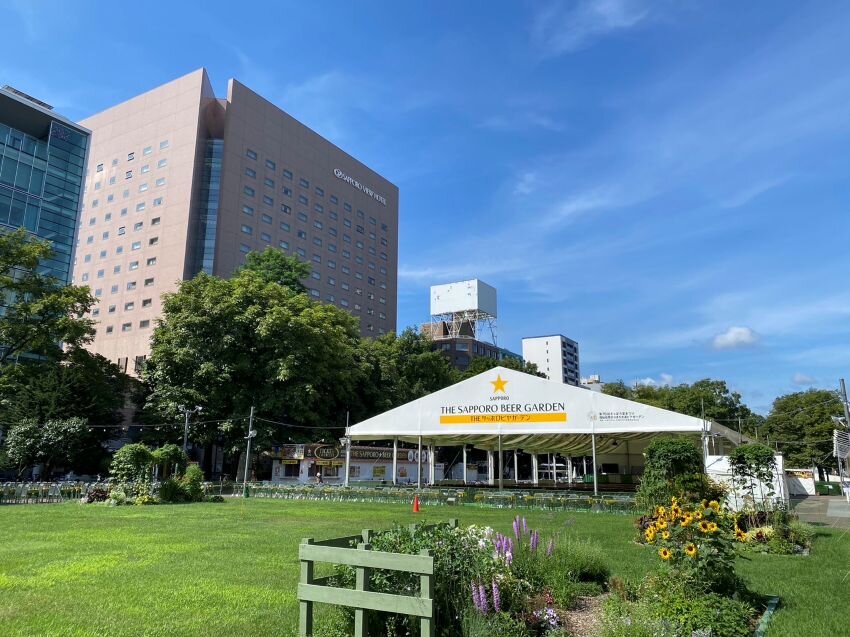 ビューホテルとsapporoビヤガーデン.JPG